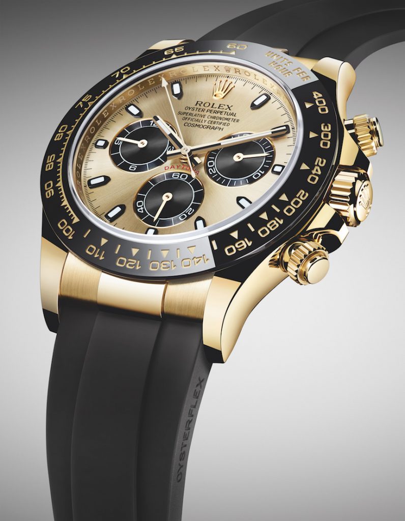 This replica Rolex watch adopted the yellow gold case more dazzling and luxurious comparing with the stainless steel one.